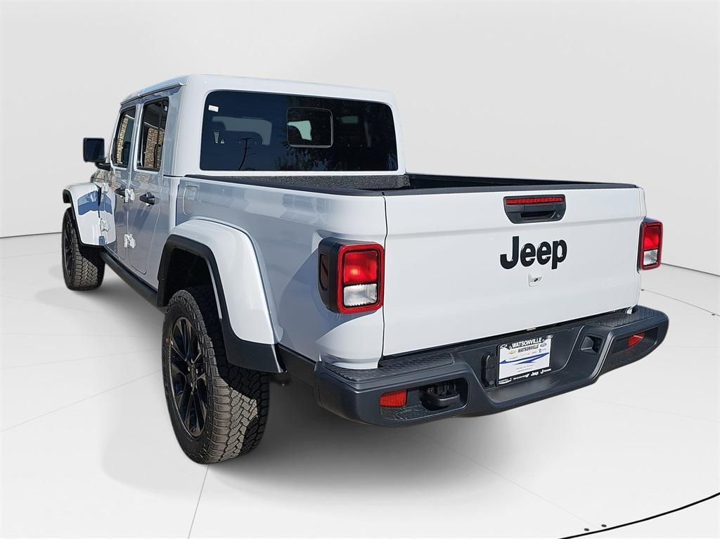 new 2025 Jeep Gladiator car, priced at $41,845