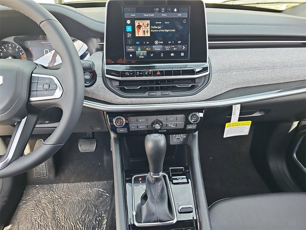 new 2025 Jeep Compass car