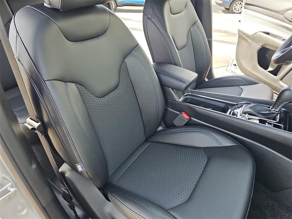 new 2025 Jeep Compass car