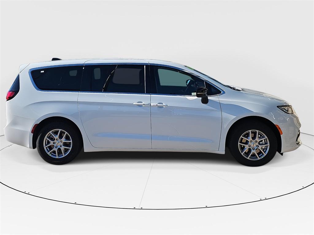 new 2025 Chrysler Pacifica car, priced at $40,145