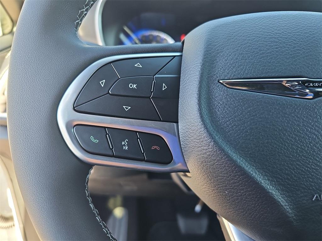 new 2025 Chrysler Pacifica car, priced at $40,145