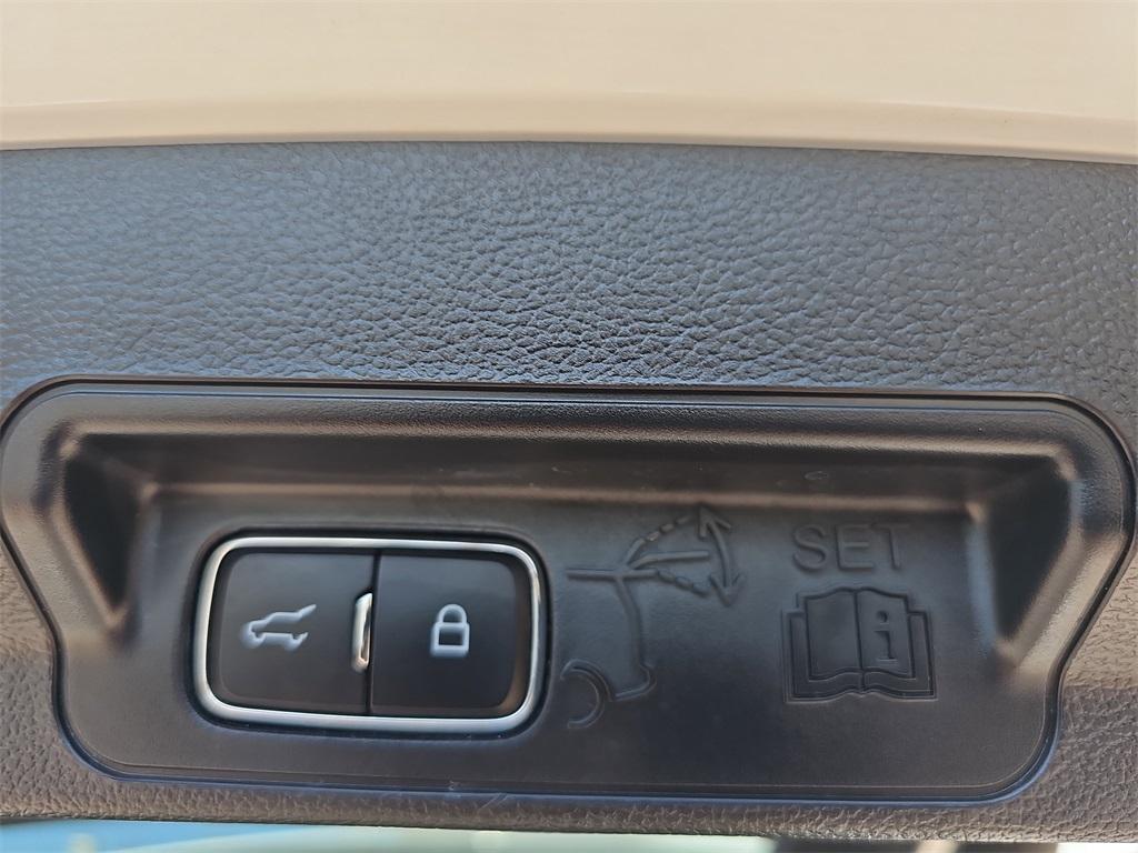 used 2023 Ford Explorer car, priced at $31,994
