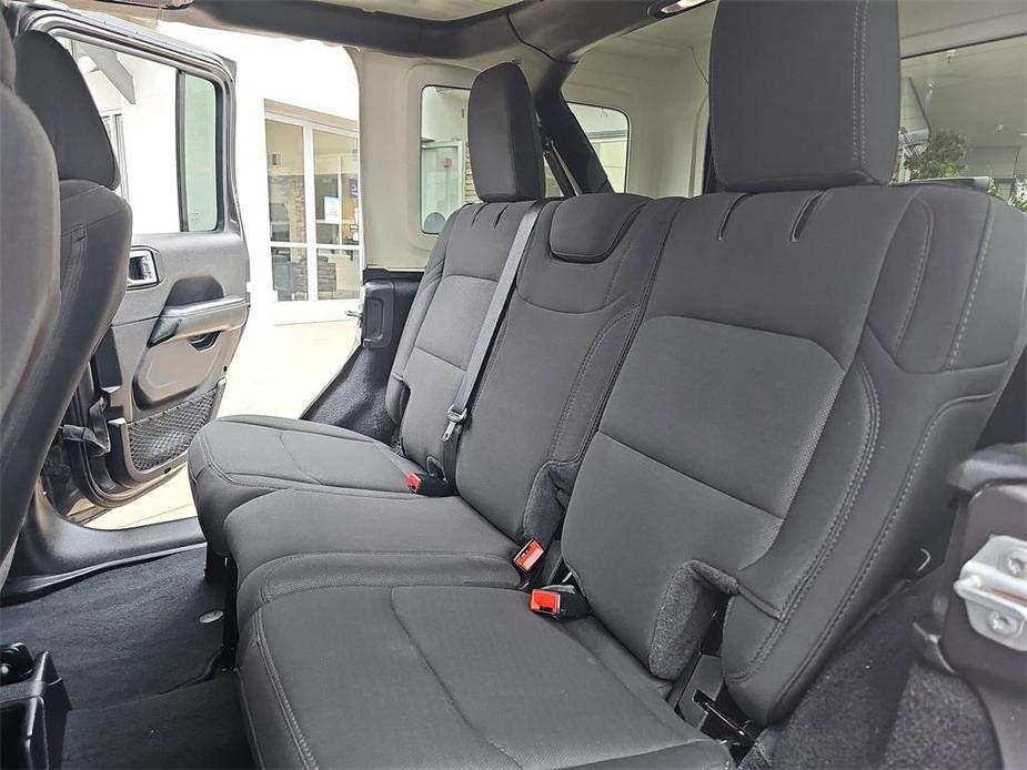 used 2022 Jeep Wrangler Unlimited car, priced at $35,373