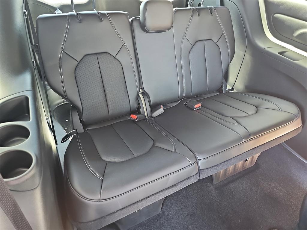new 2025 Chrysler Pacifica car, priced at $42,247