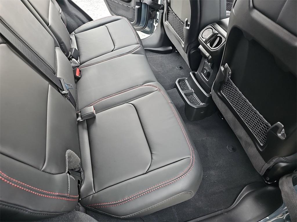 new 2025 Jeep Wrangler car
