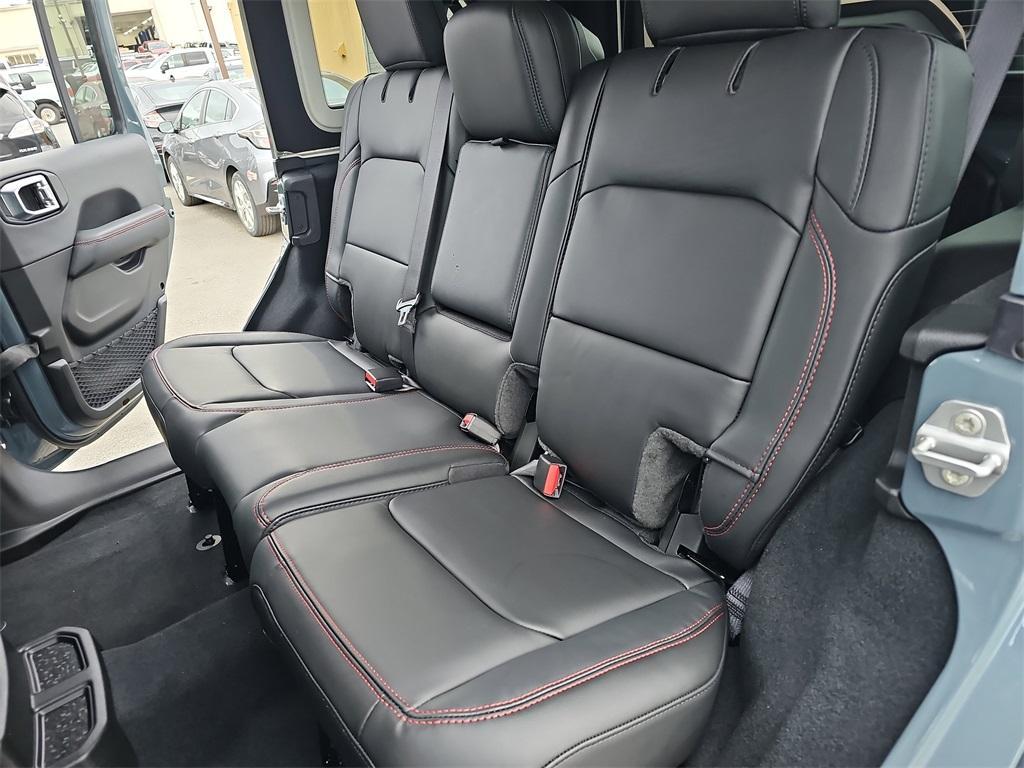 new 2025 Jeep Wrangler car