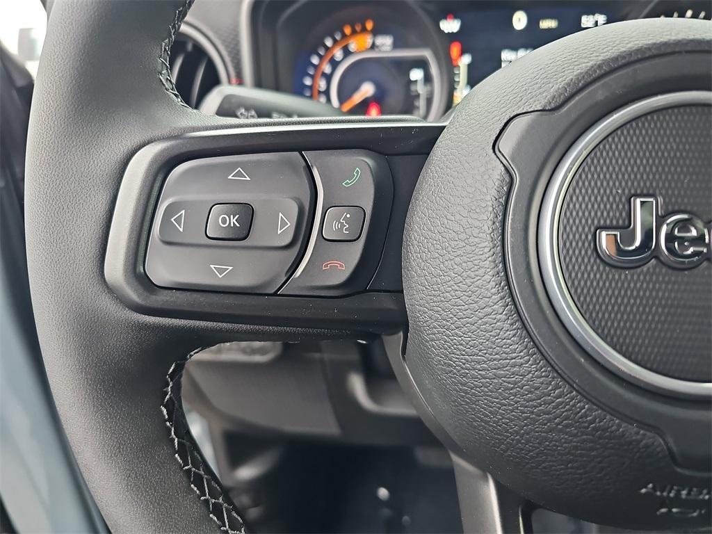 new 2025 Jeep Wrangler car