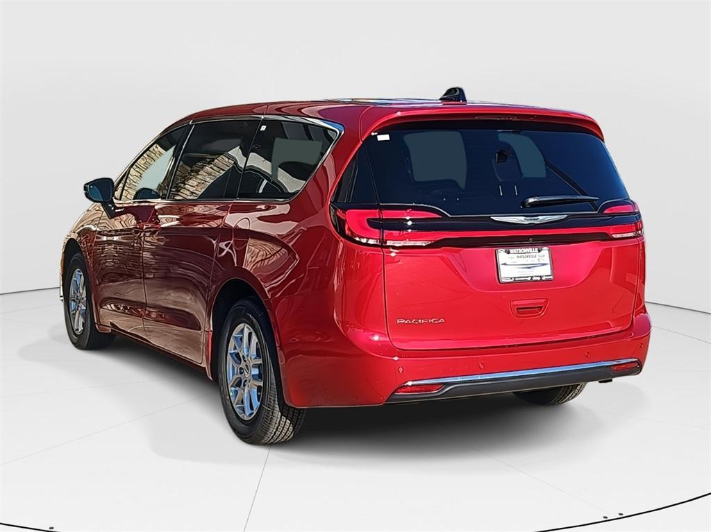 new 2025 Chrysler Pacifica car, priced at $40,990