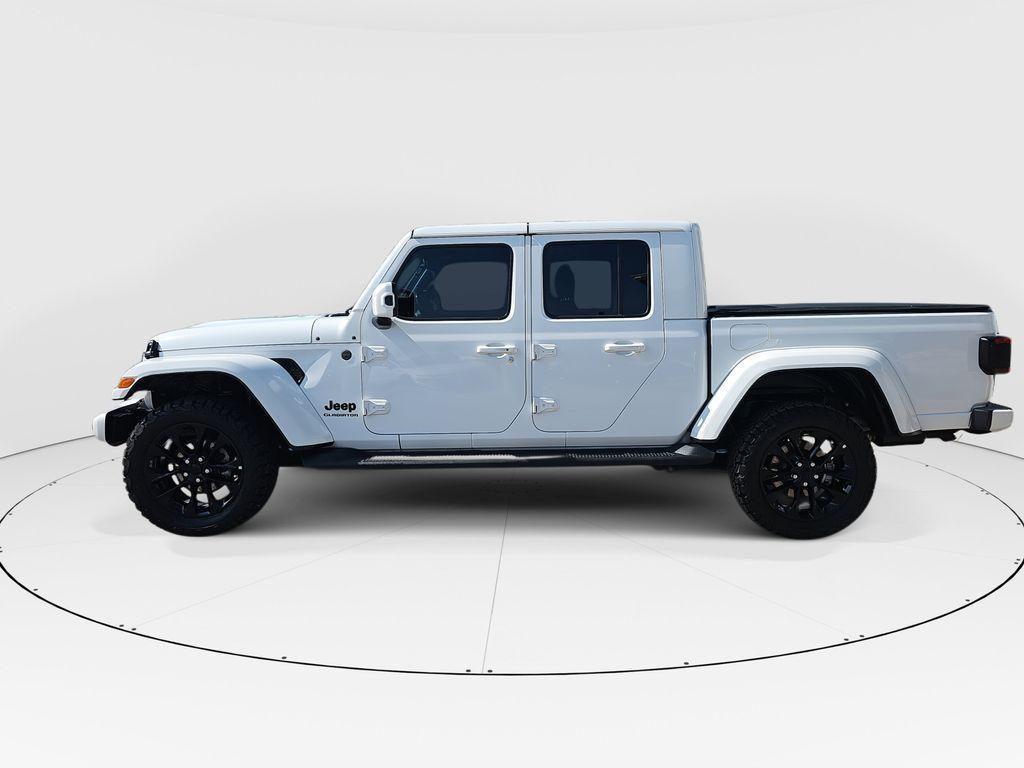 used 2021 Jeep Gladiator car, priced at $30,994