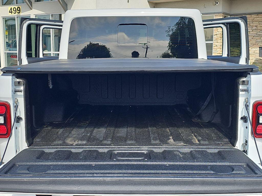 used 2021 Jeep Gladiator car, priced at $30,994