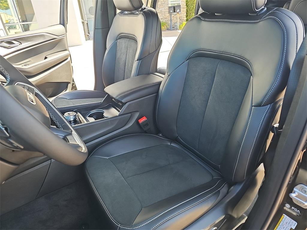 new 2025 Jeep Grand Cherokee L car, priced at $43,830