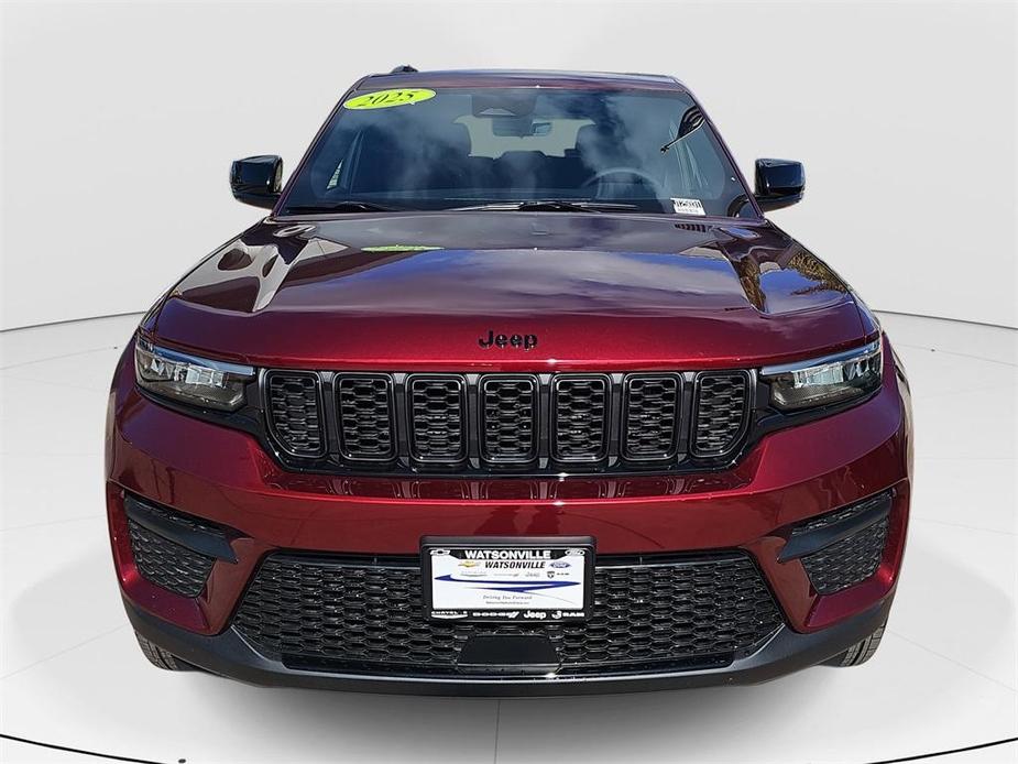 new 2025 Jeep Grand Cherokee car