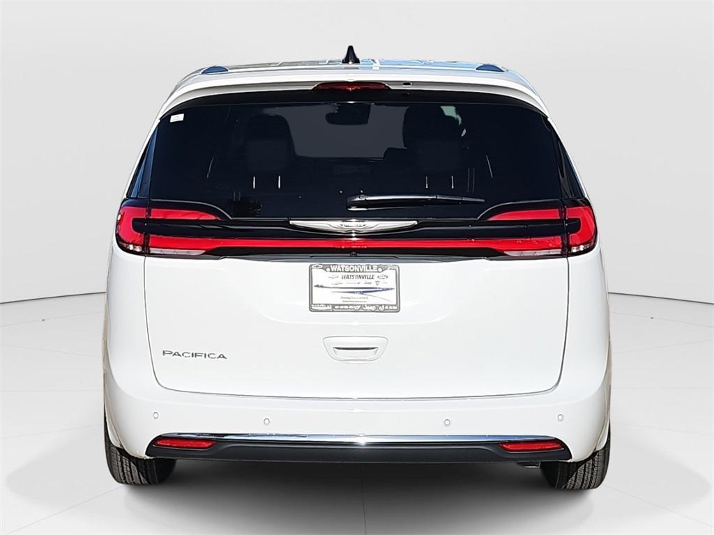 new 2025 Chrysler Pacifica car, priced at $40,395