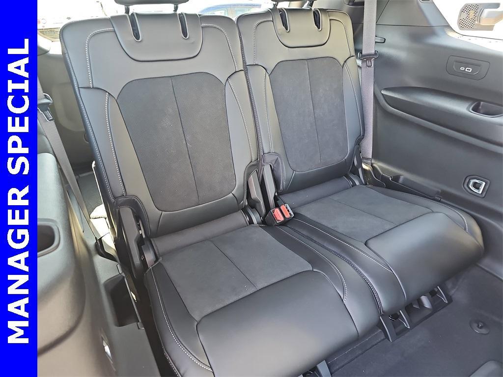 new 2025 Jeep Grand Cherokee L car, priced at $41,959