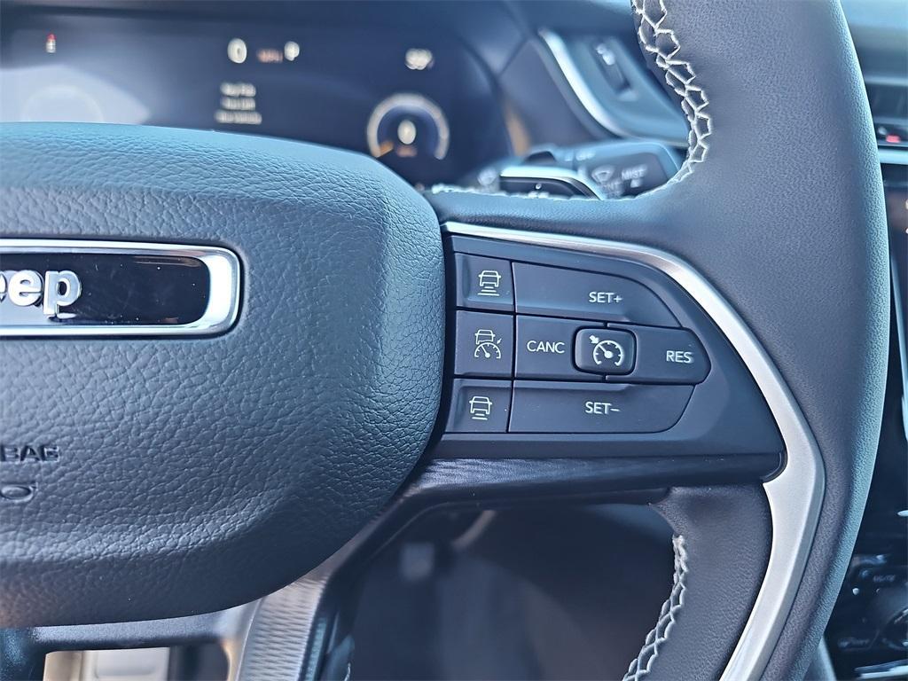 new 2025 Jeep Grand Cherokee L car
