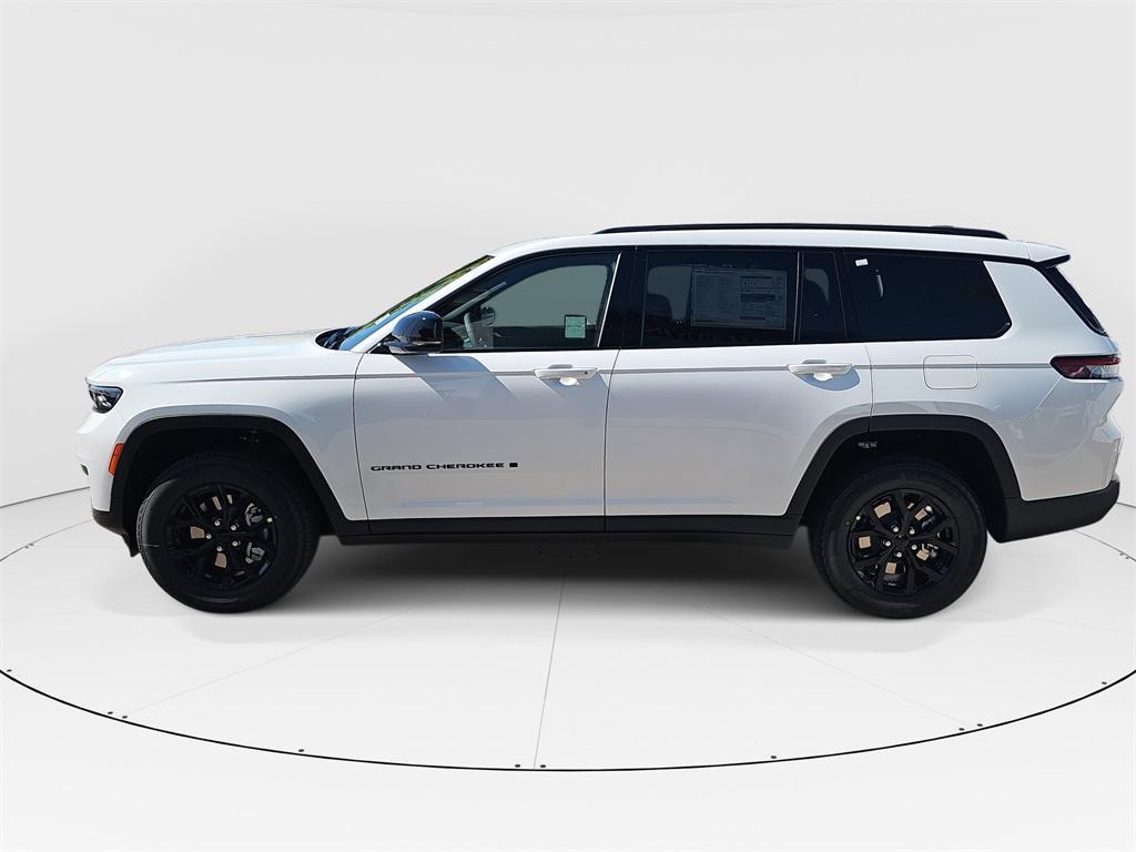 new 2025 Jeep Grand Cherokee L car, priced at $42,235