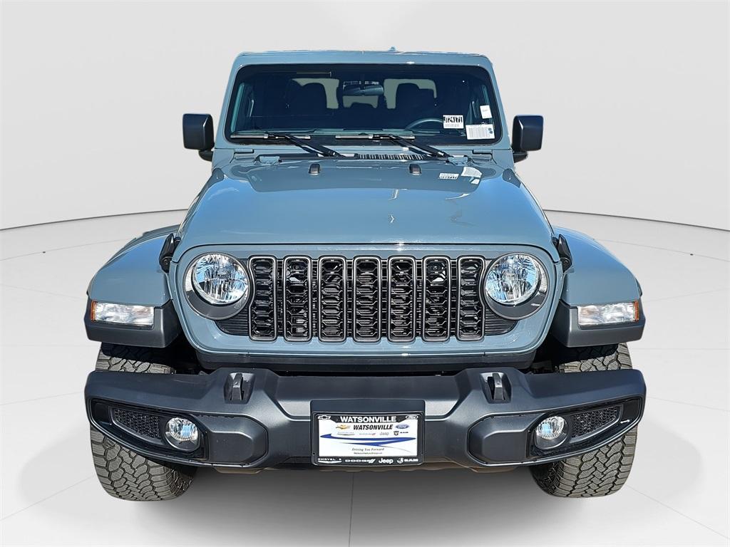 new 2024 Jeep Gladiator car, priced at $42,155