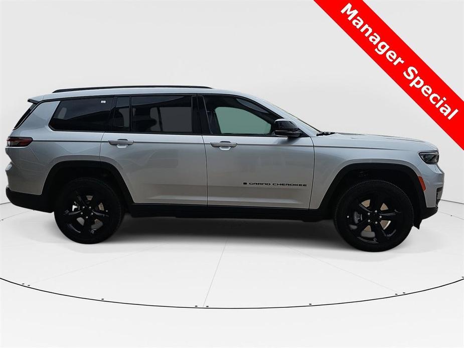 new 2024 Jeep Grand Cherokee L car, priced at $44,520