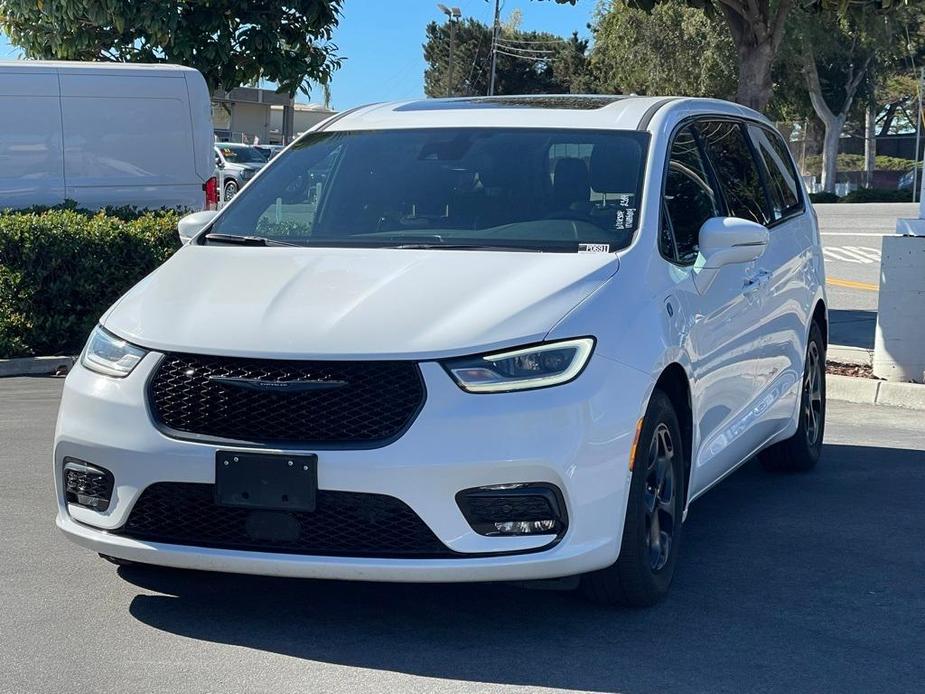 used 2022 Chrysler Pacifica Hybrid car, priced at $28,998