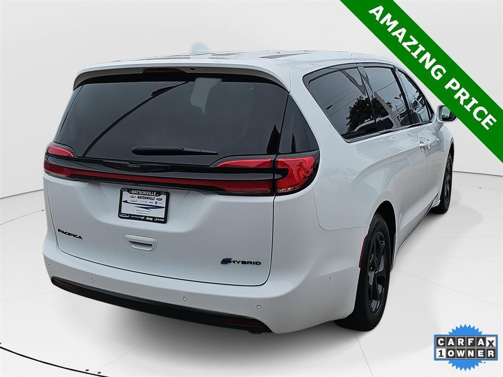 used 2022 Chrysler Pacifica Hybrid car, priced at $27,640