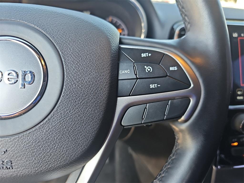 used 2022 Jeep Grand Cherokee WK car, priced at $32,495