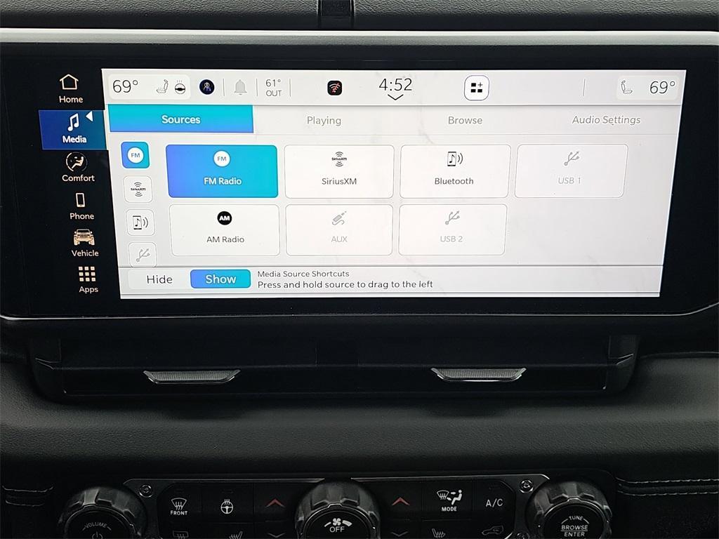 new 2025 Jeep Gladiator car