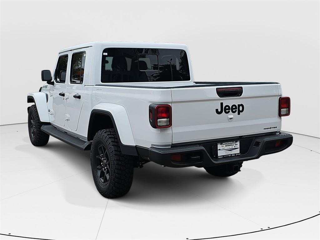 new 2025 Jeep Gladiator car
