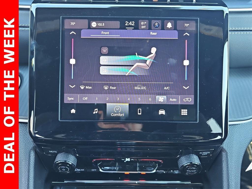new 2025 Jeep Grand Cherokee L car, priced at $40,999