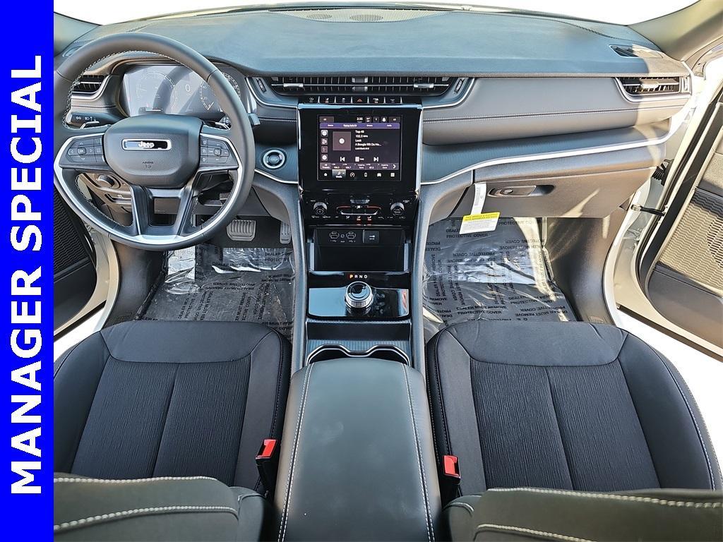 new 2025 Jeep Grand Cherokee L car, priced at $39,989