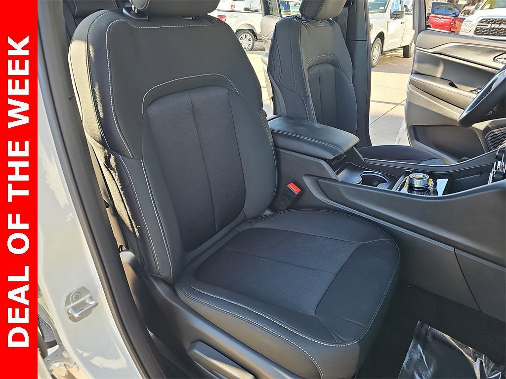 new 2025 Jeep Grand Cherokee L car, priced at $40,999