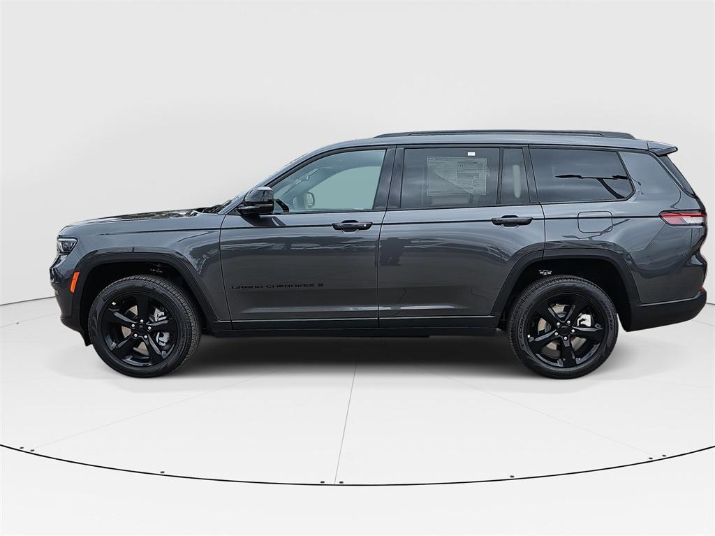 new 2024 Jeep Grand Cherokee L car, priced at $46,000