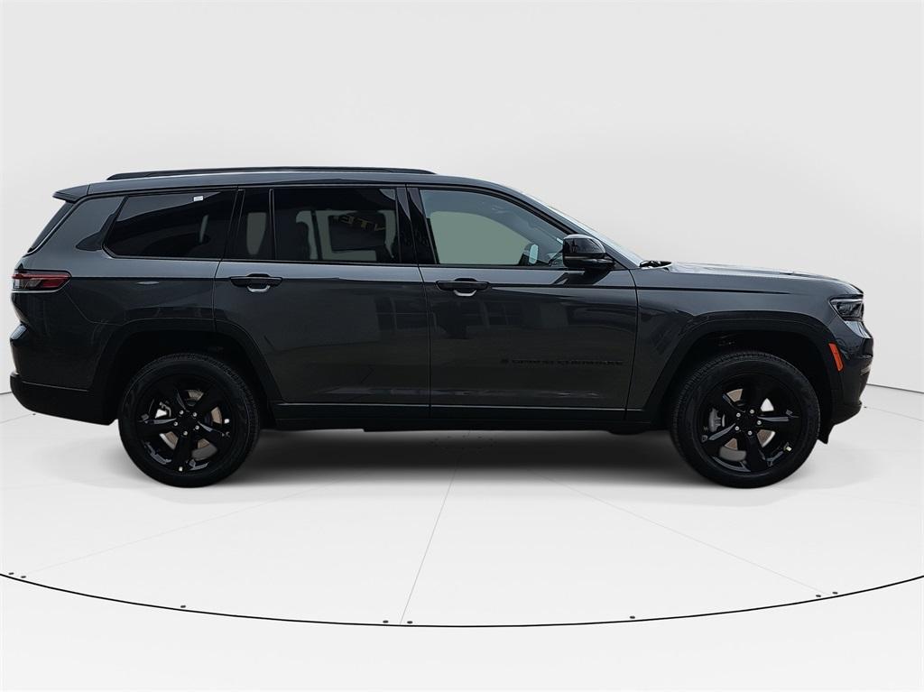 new 2024 Jeep Grand Cherokee L car, priced at $46,000