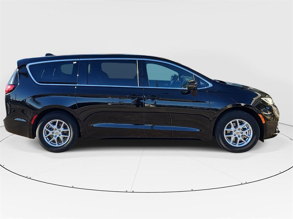 new 2025 Chrysler Pacifica car, priced at $40,145