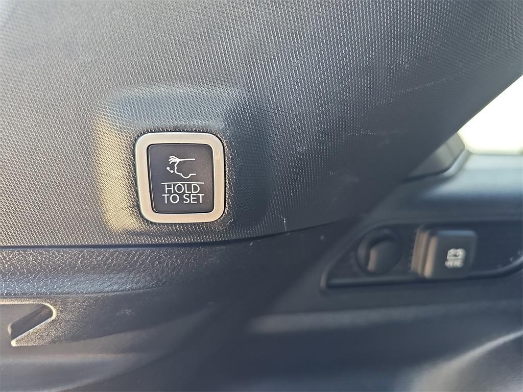 used 2023 Jeep Grand Cherokee car, priced at $31,991