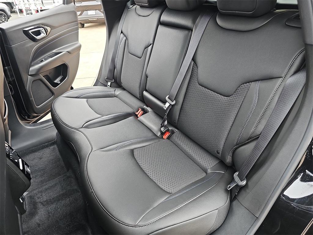 new 2025 Jeep Compass car, priced at $31,255