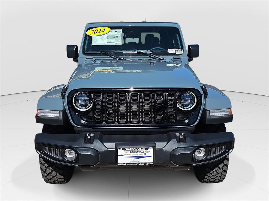 new 2024 Jeep Gladiator car, priced at $50,274