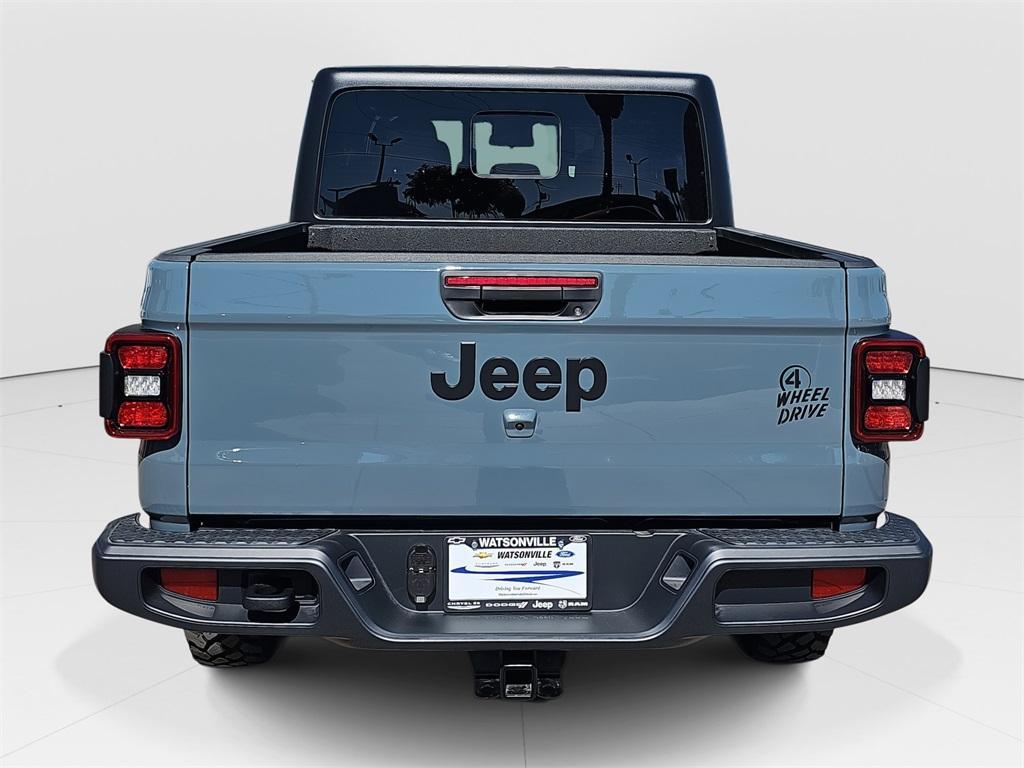 new 2024 Jeep Gladiator car, priced at $50,274