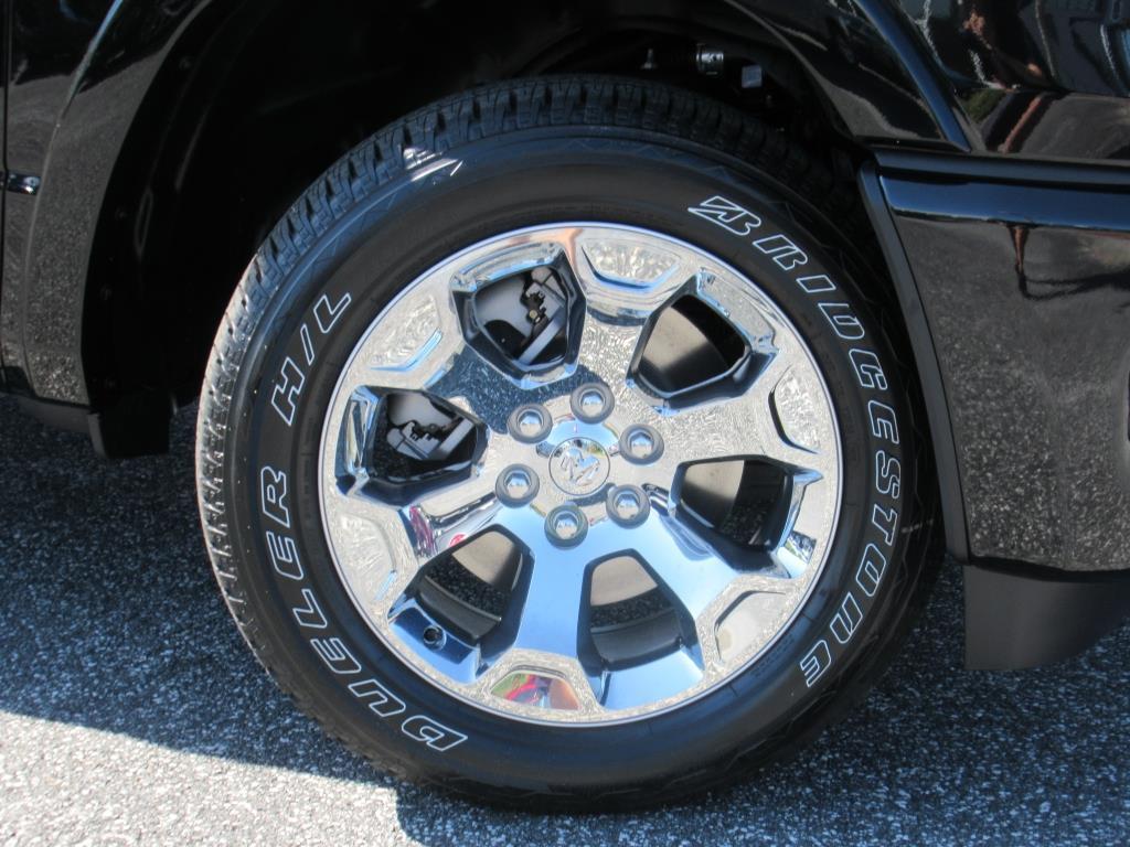 new 2025 Ram 1500 car, priced at $47,280