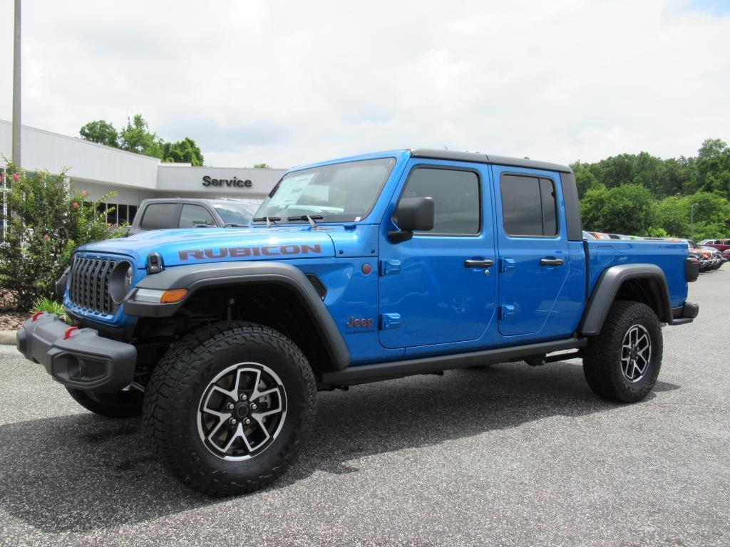 new 2025 Jeep Gladiator car, priced at $49,180