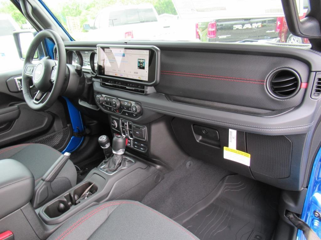 new 2025 Jeep Gladiator car, priced at $49,180