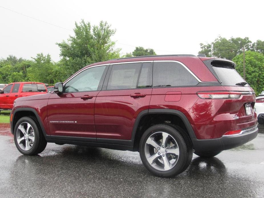 new 2024 Jeep Grand Cherokee car, priced at $48,920