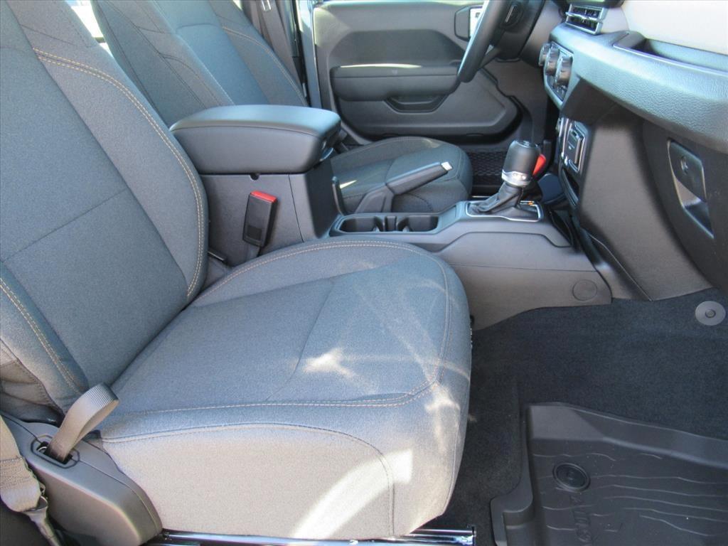 new 2026 Jeep Wrangler car, priced at $35,440