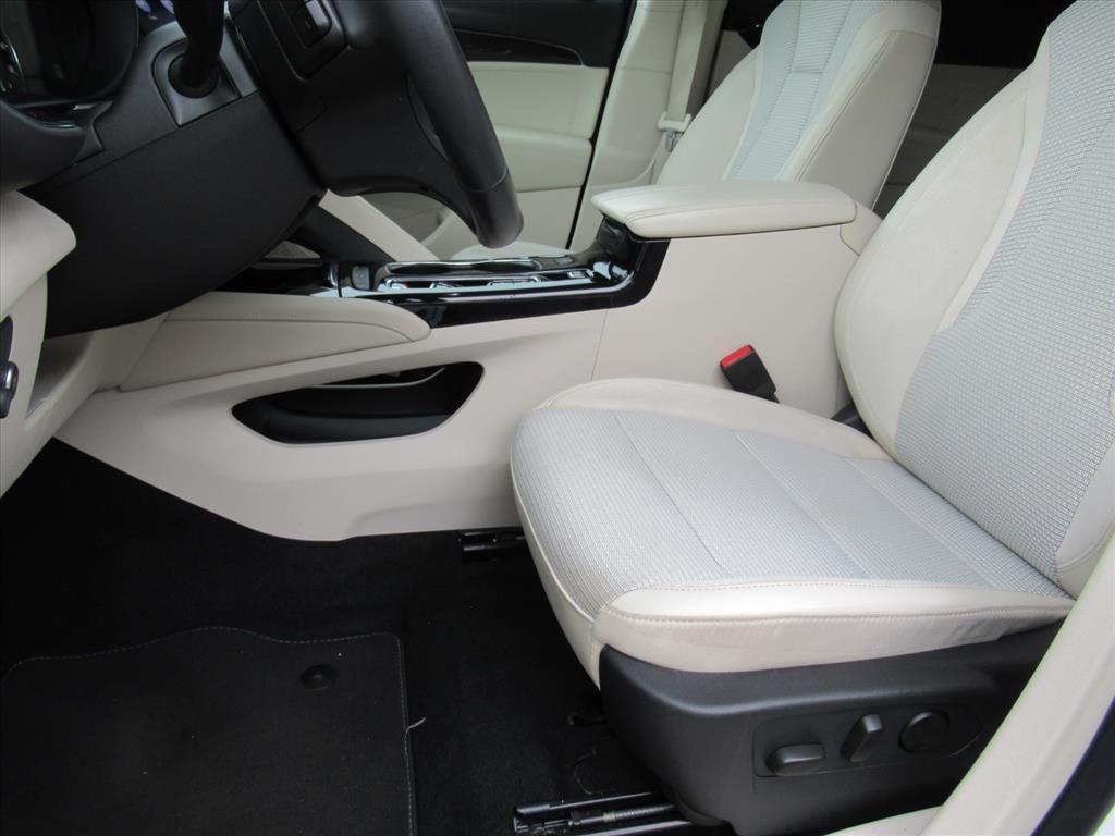 used 2021 Buick Envision car, priced at $22,000