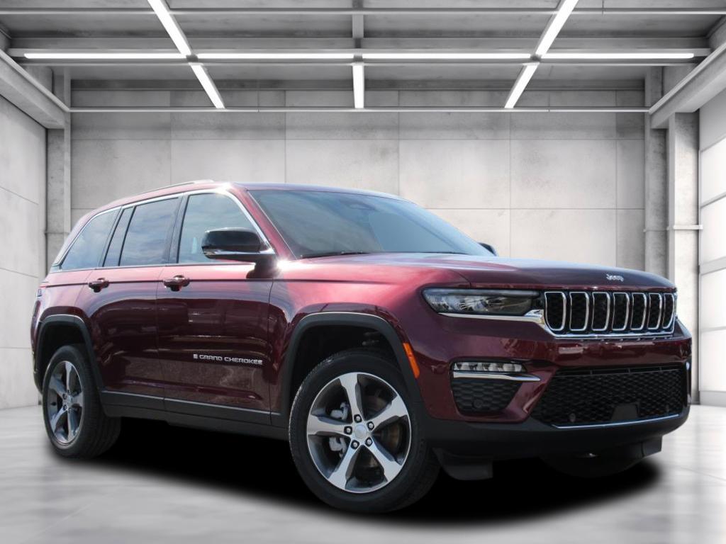 new 2025 Jeep Grand Cherokee car, priced at $49,355