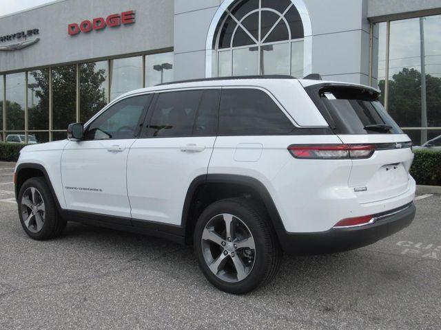 new 2025 Jeep Grand Cherokee car, priced at $47,646