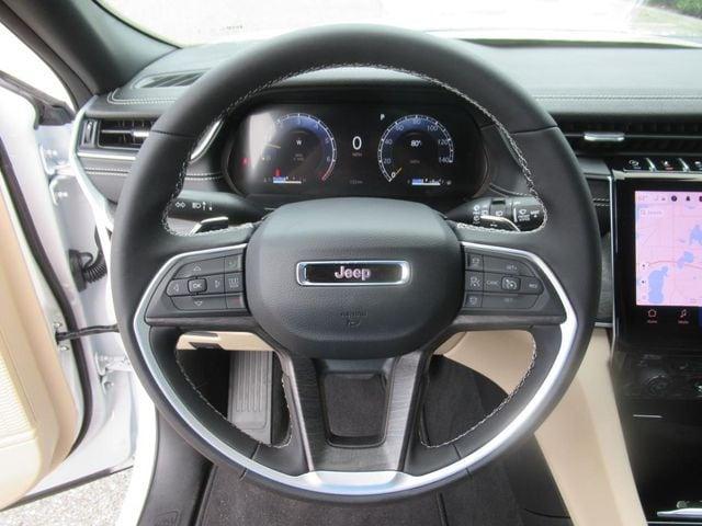 new 2025 Jeep Grand Cherokee car, priced at $47,646