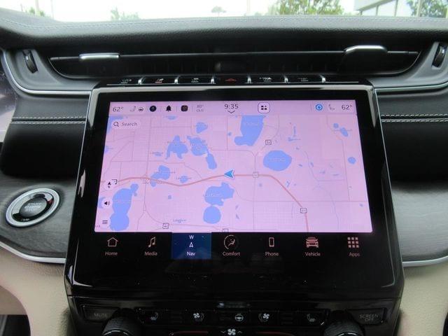 new 2025 Jeep Grand Cherokee car, priced at $47,646