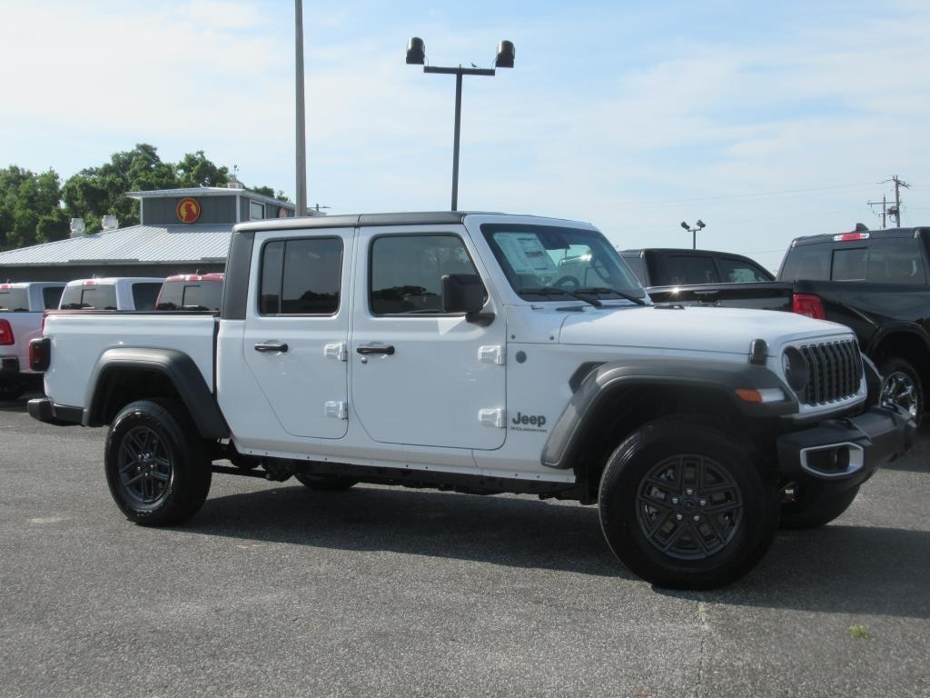 new 2025 Jeep Gladiator car, priced at $41,968