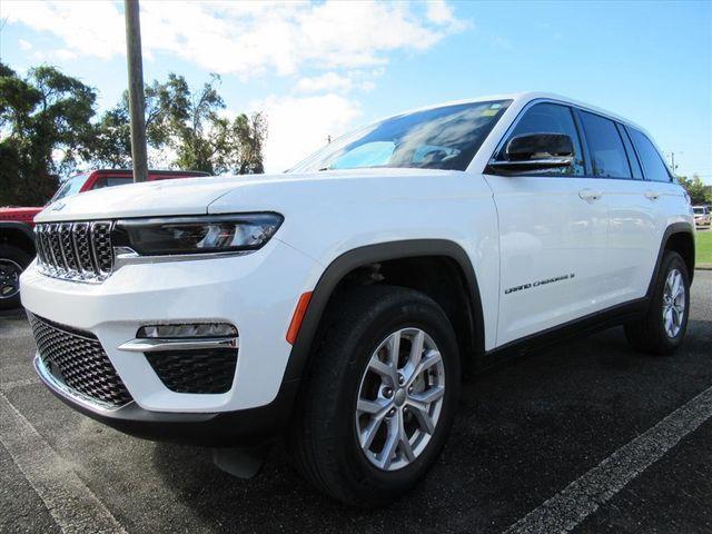 used 2022 Jeep Grand Cherokee car, priced at $28,995