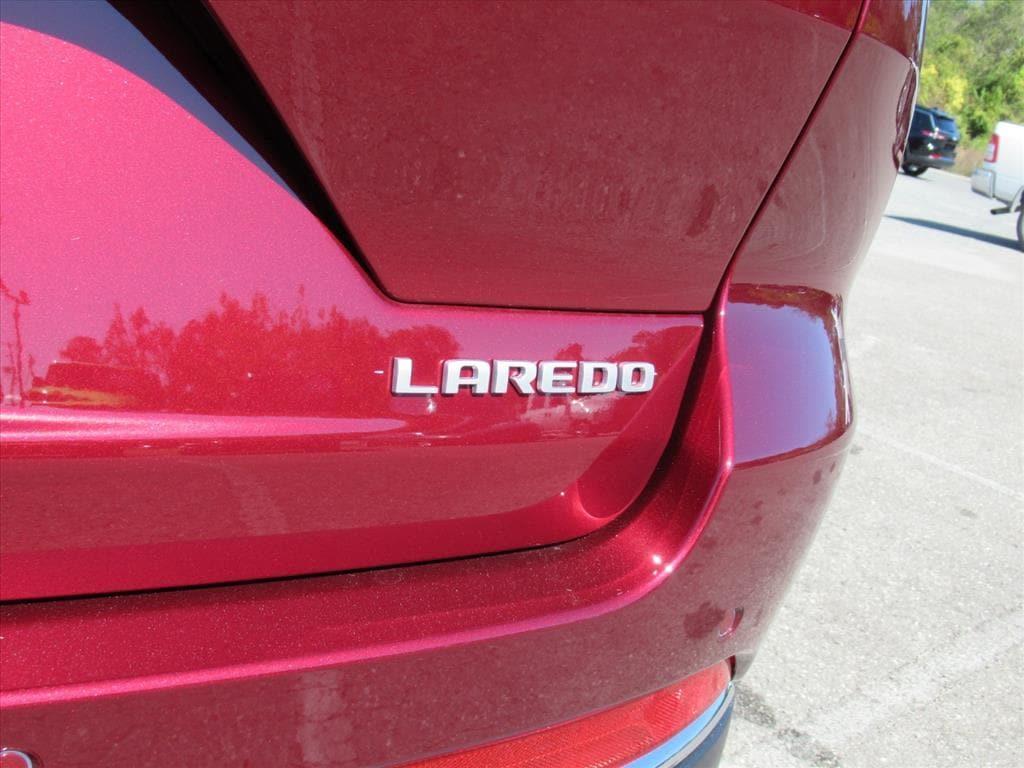 new 2025 Jeep Grand Cherokee car, priced at $32,071